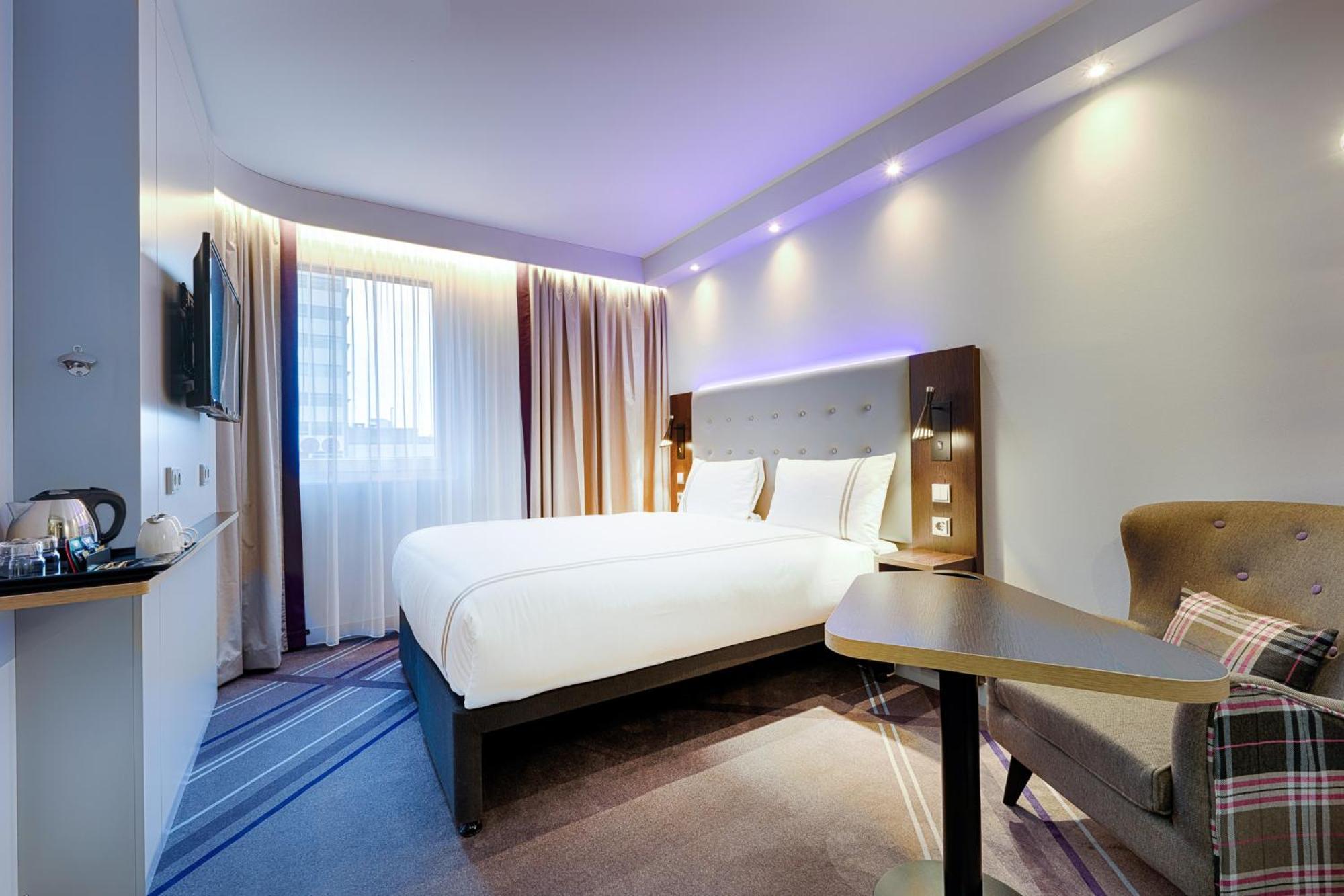 Premier Inn Berlin City Wilmersdorf Buitenkant foto
