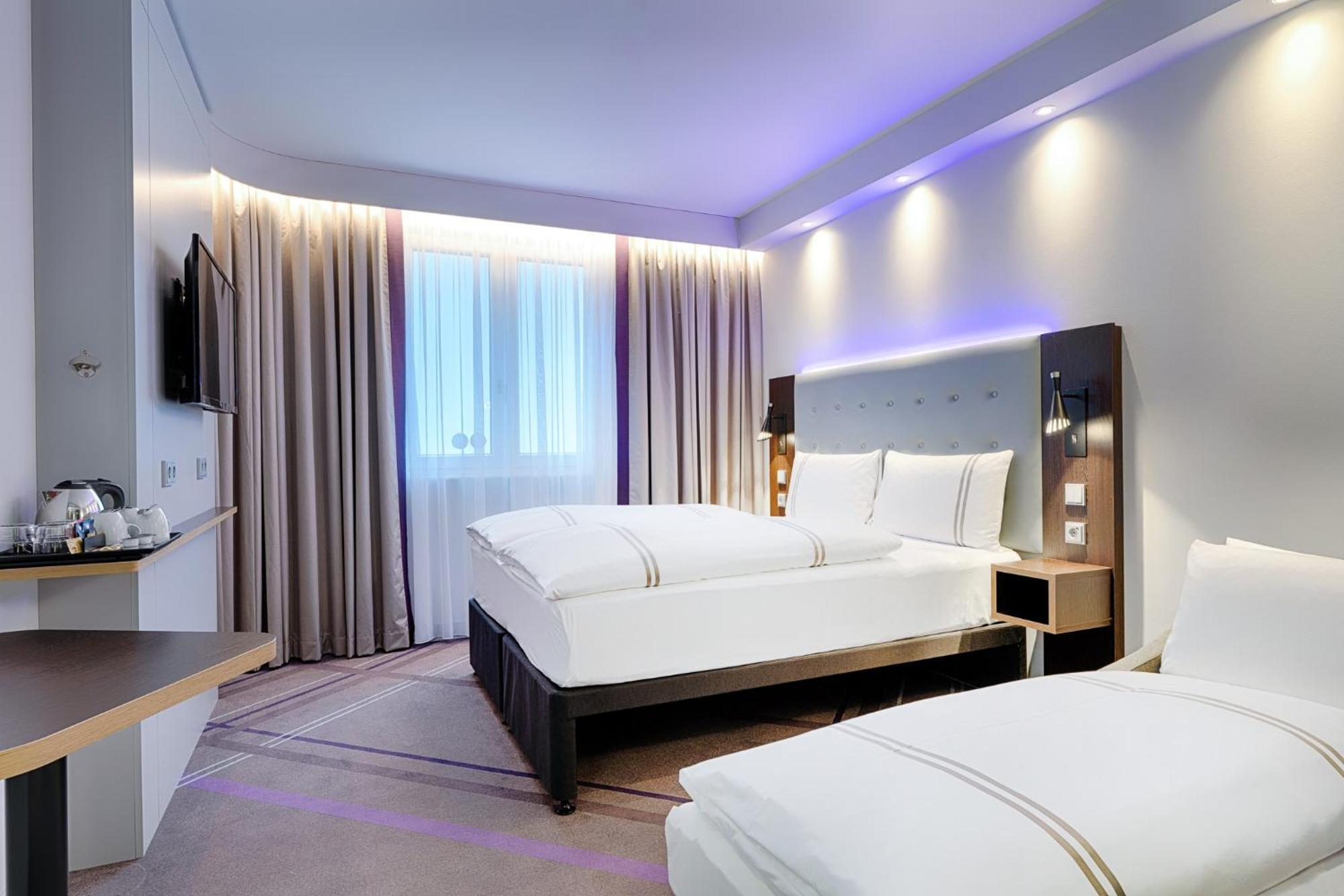 Premier Inn Berlin City Wilmersdorf Buitenkant foto
